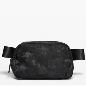LULULEMON BELT BAG